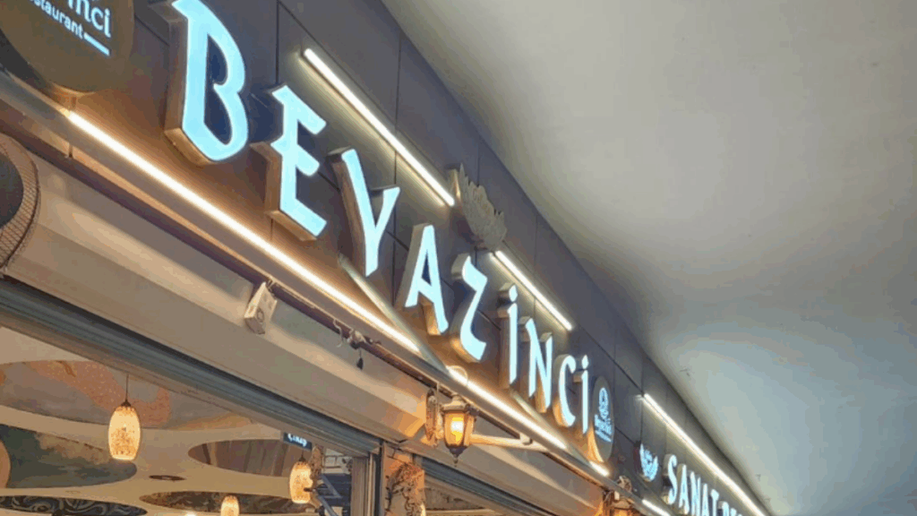 Beyaz İnci'de Akşam Yemeği