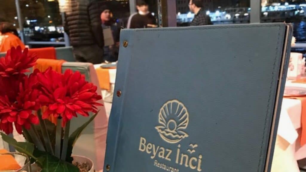 Galata Köprüsü canlı müzik mekanları