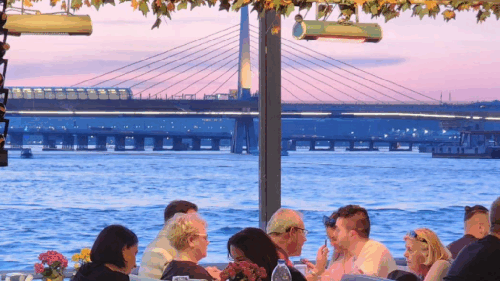 İstanbul Boğaz Manzaralı Kahvaltı