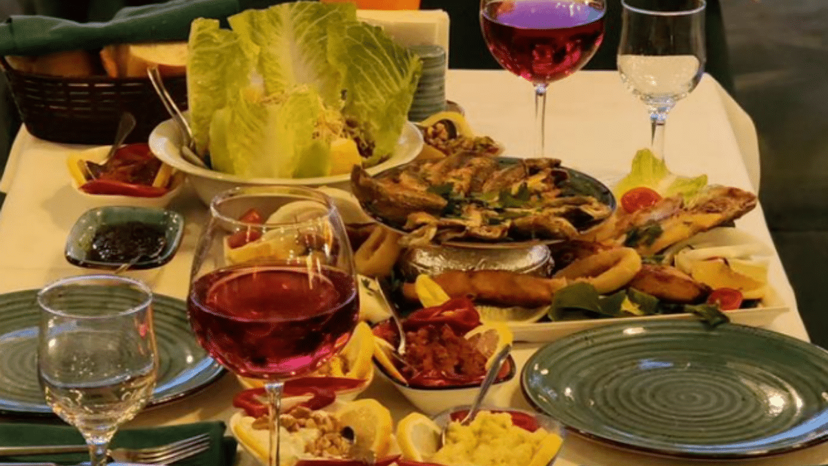 İstanbul Boğaz Manzaralı Kahvaltı