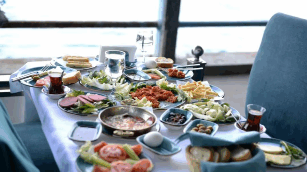 Avrupa Yakası Kahvaltı Deniz Kenarı