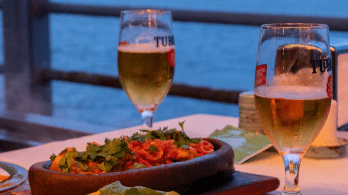 Galata Köprüsü Cafe